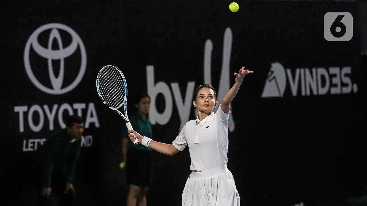 Dion / Enzy Menang Meyakinkan Lawan Gading / Wulan di Tiba Tiba Tenis