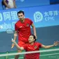 Ganda campuran Indonesia, Rinov Rivaldy/Pitha Haningtyas Mentari, bertanding pada 32 besar bulutangkis perseorangan Asian Games 2022, di Hangzhou, China, Senin (2/9/2023). (NOC Indonesia/Tetuko Mediantoro)