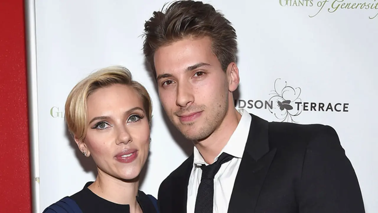 Scarlett dan Hunter Johansson