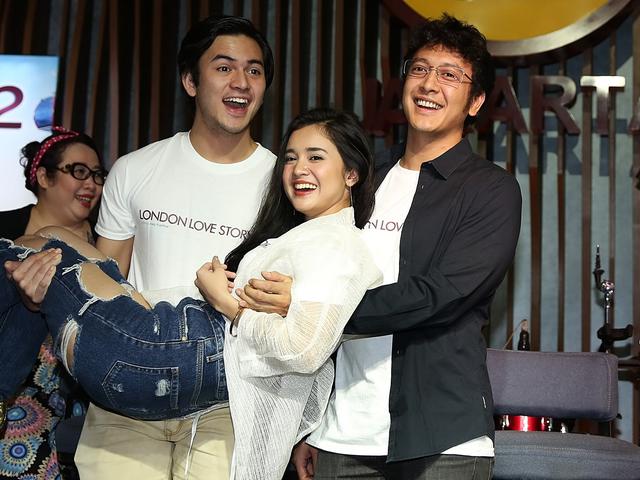 Pengalaman Dimas Anggara Syuting London Love Story 2 News Entertainment Fimela Com