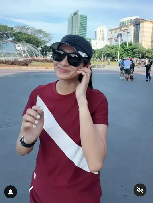 "CFD Bareng dd @riniyulianti untuk pertama kalinya, Makasih de," tulis Ririn Ekawati. [Foto: Isntagram/riniyulianti]