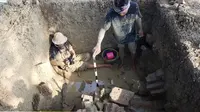 Tim Arkeolog kembali menemukan struktur bangunan diduga candi di Indramayu dengan teknologi tahan gempa. Foto (istimewa)