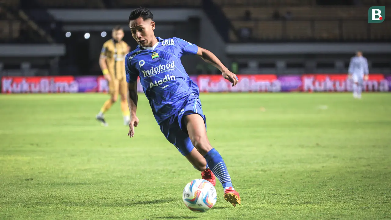 Persib Bandung vs Dewa United - BRI Liga 1 2023/2024