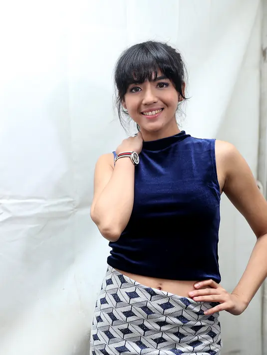 Selain DJ Una, DJ Yasmin asal Indonesia juga masuk dalam posisi ke-53. Di peringkat 71 ada nama Paris Hilton seorang DJ dan Sosialita. DJ Soda asal Korea menempati posisi 49. (Andy Masela/Bintang.com)