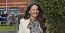 Kate Middleton, Putri Wales dari Inggris mengunjungi Ty Hafan, panti asuhan anak-anak yang berlokasi di Sully, dekat Cardiff, yang mendukung keluarga-keluarga di Wales, pada tanggal 30 Januari 2025. (Dok: Richard Pohle / POOL / AFP)