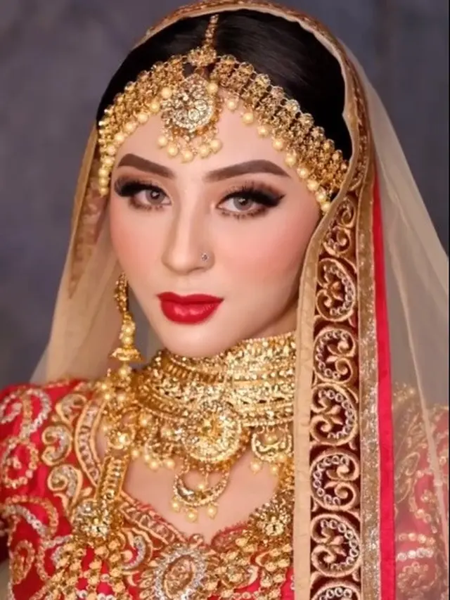 7 Pemotretan Margin Winaya, Tunangan Ali Syakieb yang Disebut Queen of Bollywood