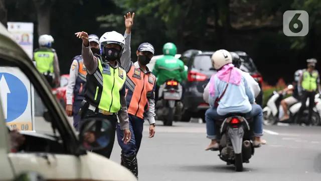 Uji Coba Ganjil Genap di Jalan Margonda Raya Depok