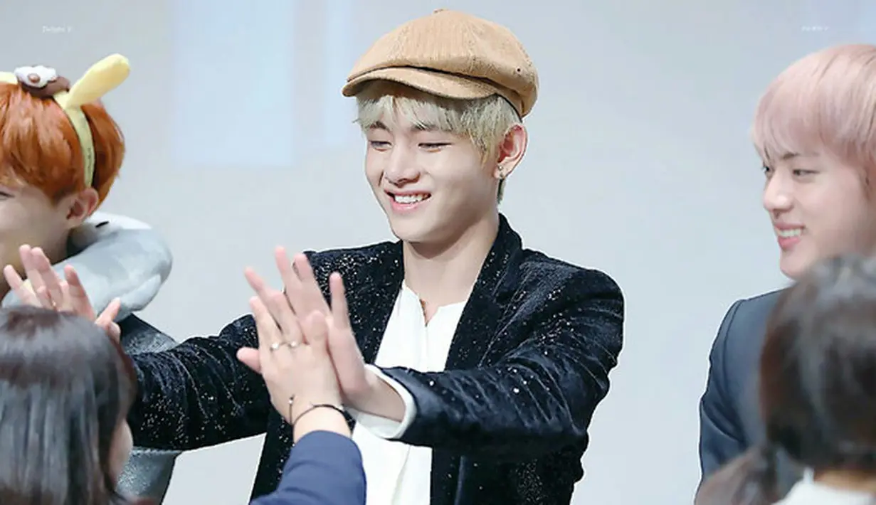 V BTS selalu berusaha untuk membuat para penggemarnya senang. (Foto: kpopmap.com)