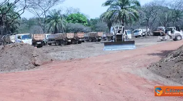 Citizen6, Kongo: Seluruh alat-alat berat yang berada di lapangan mendapat pengamanan dari tentara (FARDC) Forces Army Republik Democratik of Congo. (Pengirim: Badarudin Bakri)
