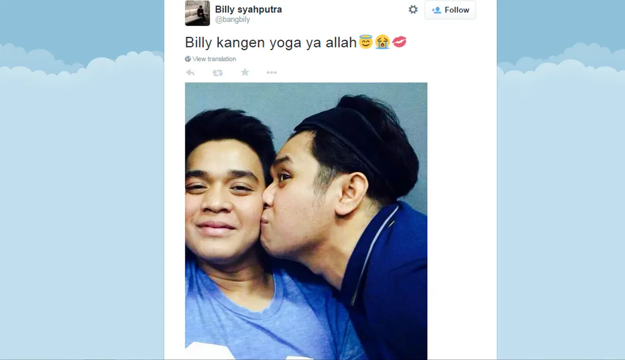 Billy Syahputra senantiasa mendoakan kesembuhan kakaknya Olga Syahputra. Billy memanggil Olga dengan sebutan Yoga. Berikut ini beberapa doa Billy untuk Olga yang pernah muncul di Twitter (5/7/2014).(Twitter.com/@bangbily)