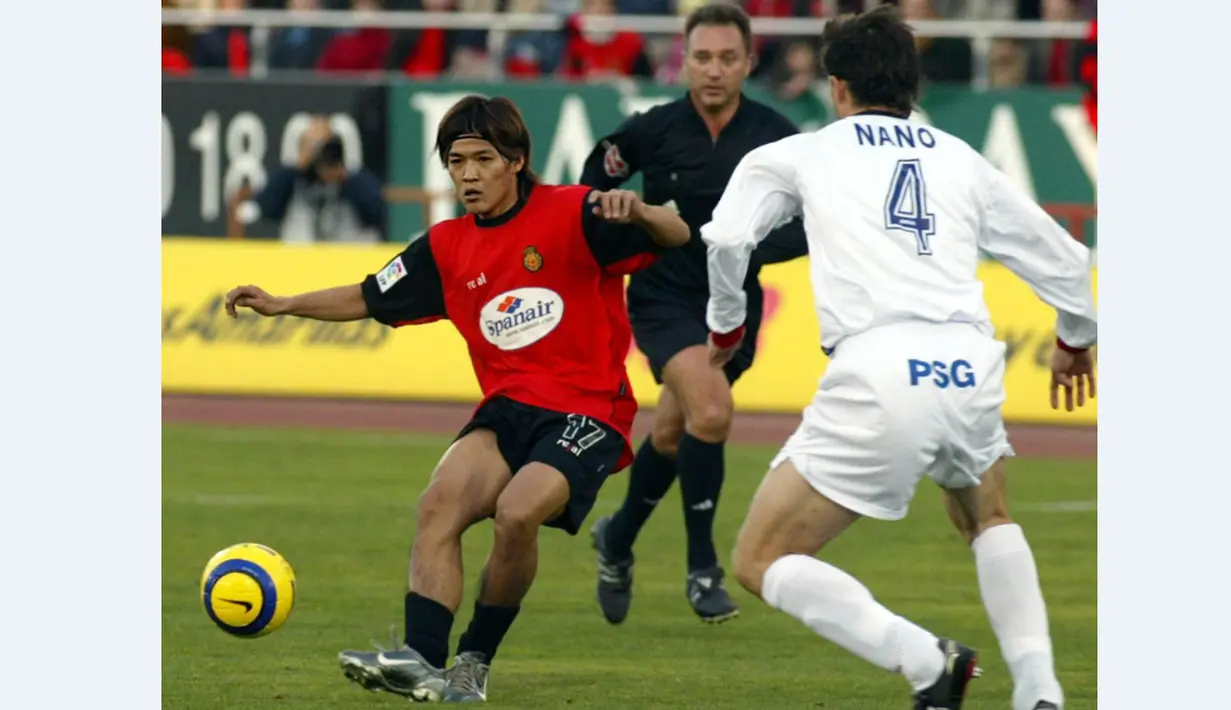 Yoshito Okubo, penyerang asal Jepang ini pernah membela Real Mallorca selama satu setengah musim dari Januari 2005 hingga Juli 2006. Mallorca mendapatkan Okubo dengan status pinjaman dari Cerezo Osaka. (AFP/Jaime Reina)