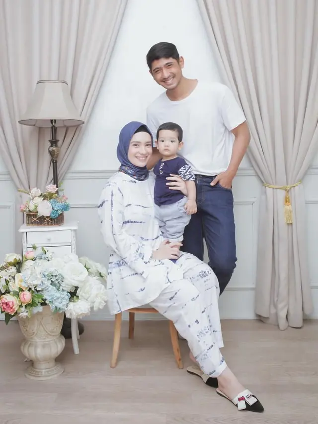 [Fimela] Arya Saloka