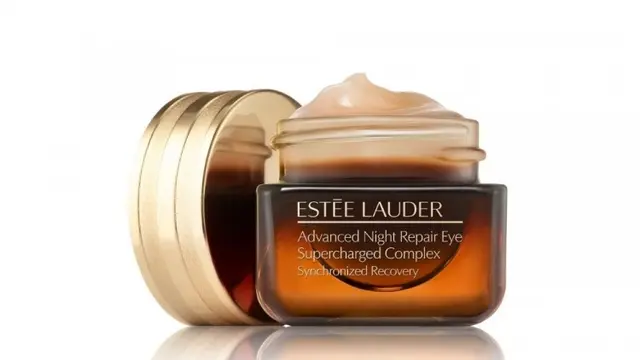 Atasi tanda penuaan di area mata dengan eye cream terbaru ini