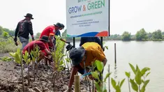 BRI Peduli sebagai bagian dari Program Tanggung Jawab Sosial dan Lingkungan (TJSL) BRI, kembali menunjukkan komitmennya terhadap pelestarian lingkungan di momen Hari Mangrove Sedunia 2025.&nbsp;