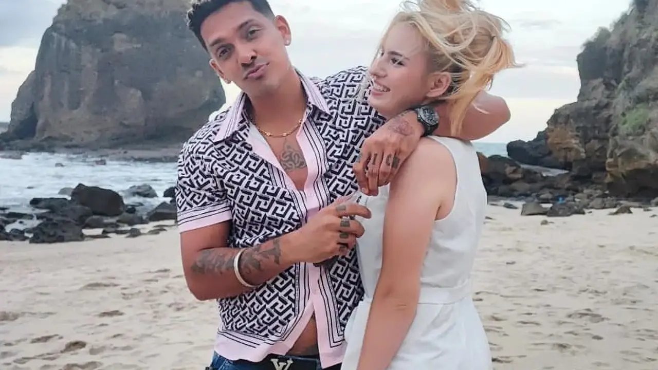 Potret Mesranya Robby Shine dan Istri Bulenya Nastasya