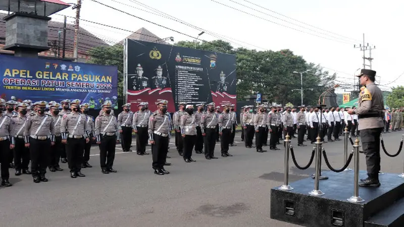 Operasi Patuh Semeru 2022, Polisi Lengkapi Tilang Elektronik di Malang