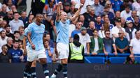 Manchester City meraih kemenangan 1-0 atas Chelsea pada laga pekan perdana Premier League musim ini di Stamford Bridge, Minggu (19/08/2024) malam WIB. Gol tunggal kemenangan City disarangkan Erling Haaland. (AFP/Adrian Dennis)