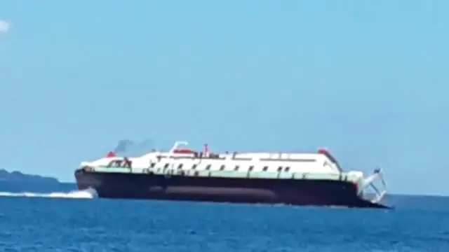 Detik-detik Kapal Rafelia 2 Tenggelam di Selat Bali Jum'at 4 Maret 2016