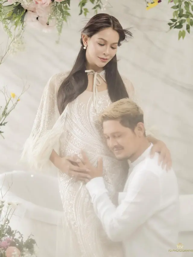 Hamil 9 Bulan, Ini 6 Potret Terbaru Maternity Shoot Bunga Jelitha