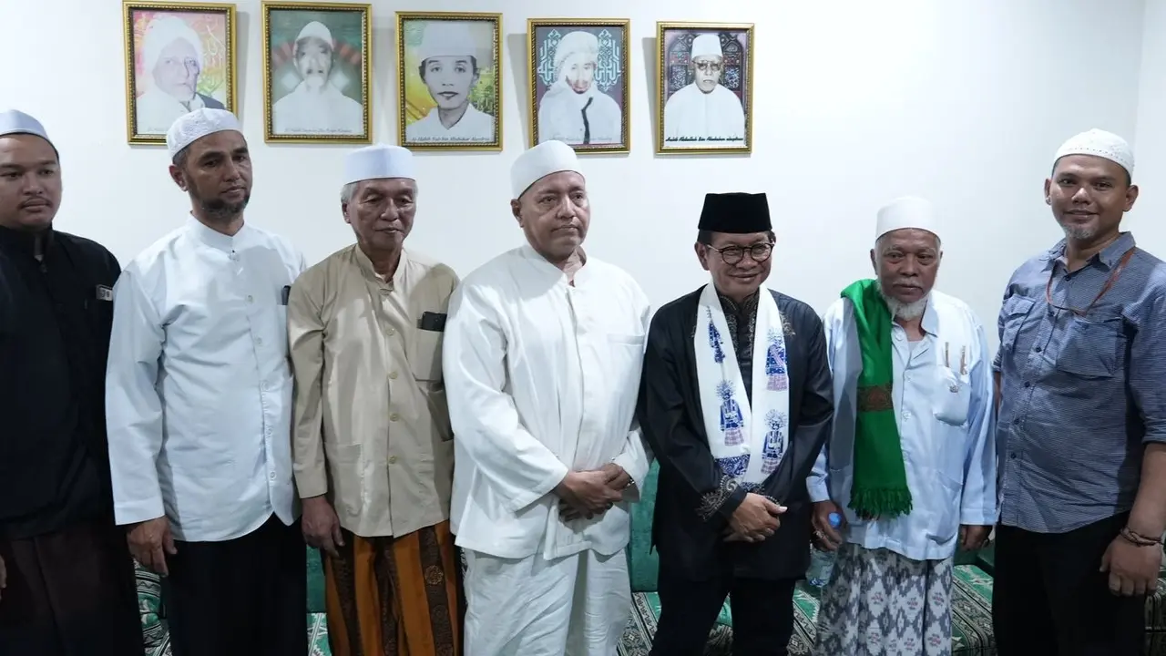Pramono Singgung Peningkatan Fasilitas Wisata Religi di Jakarta saat Ziarah Makam Habib Luar Batang