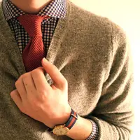 Bukan buat menyombongkan diri atau hura-hura. Tapi penting untuk menjadi mapan di umur yang belia. | via: 