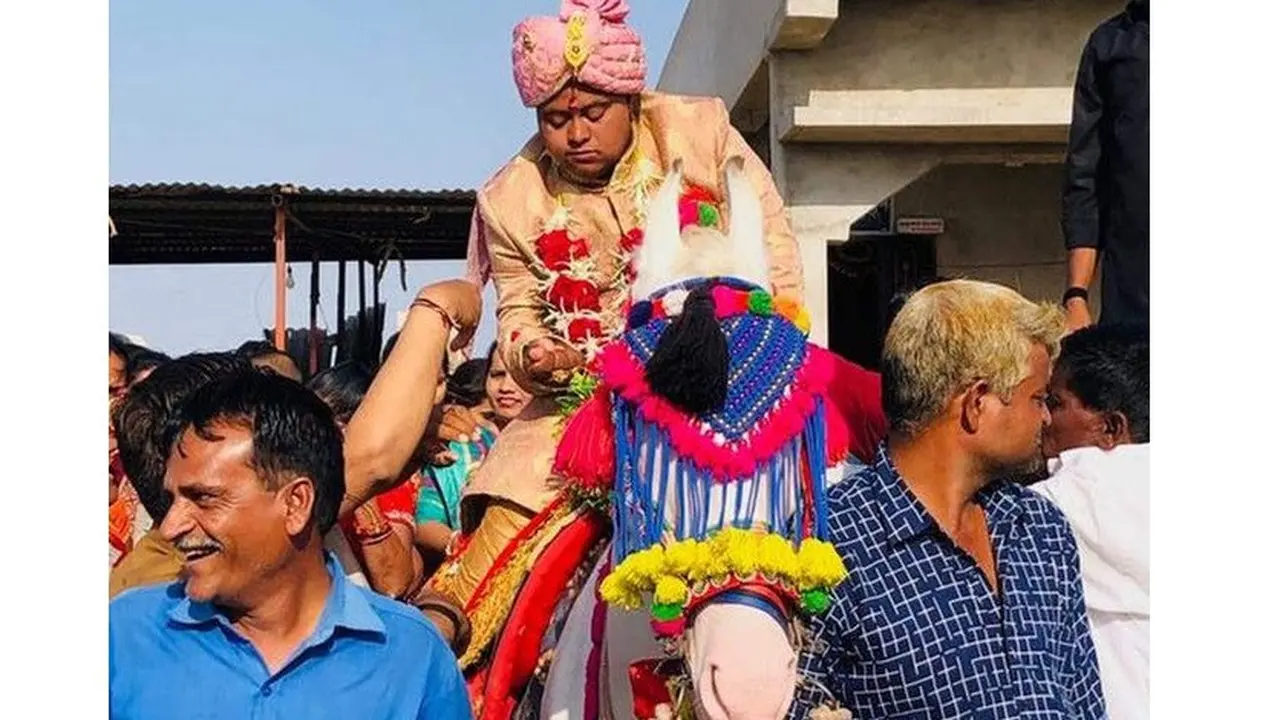 Kisah Ajay Barot yang menikah tanpa pengantin wanita