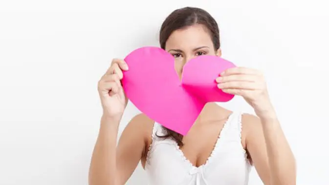 4 Alasan Wanita Takut Jatuh Cinta Lagi Lifestyle Fimela Com