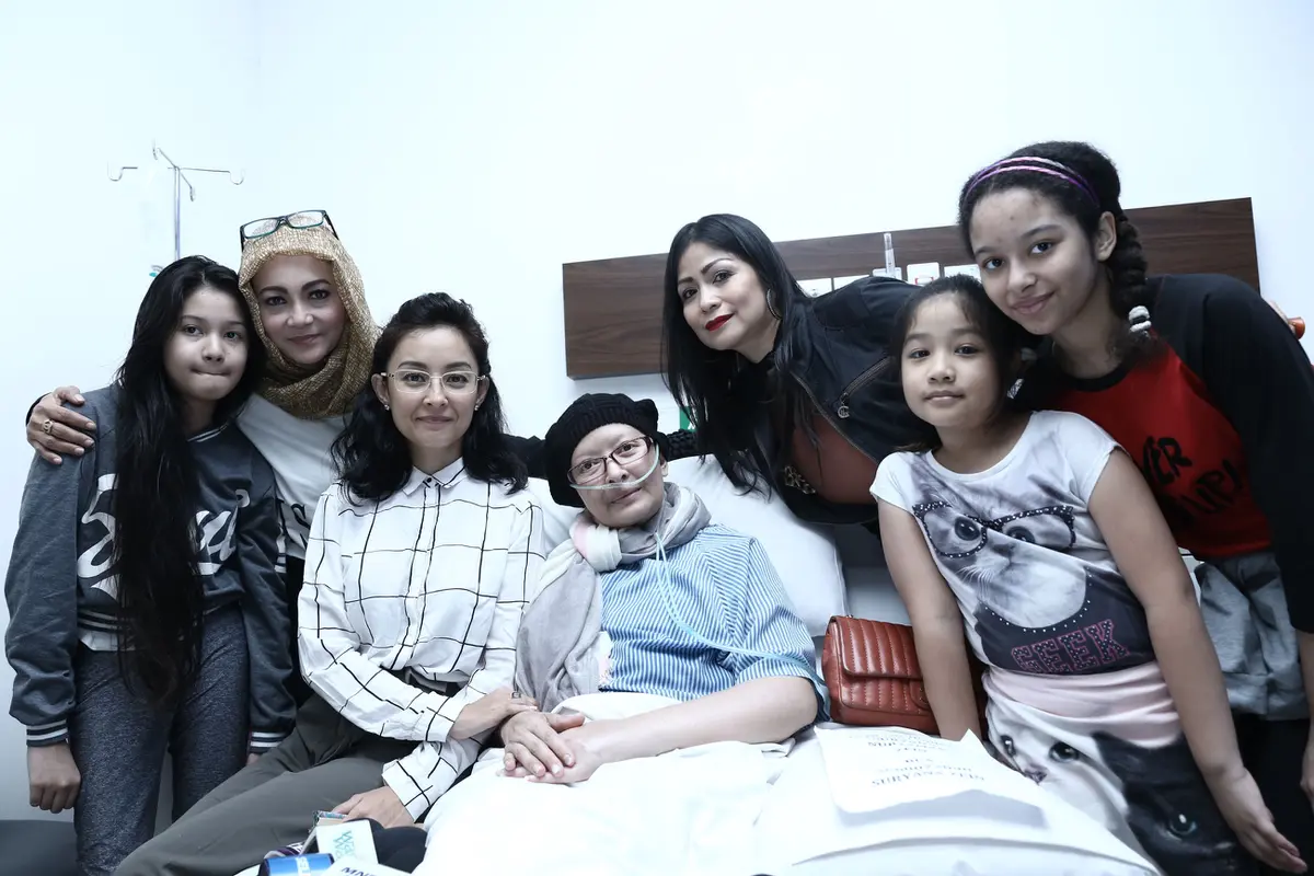 [Bintang] Linggasuri dan Yana Zein