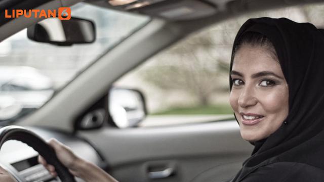 Banner Perempuan Arab Saudi