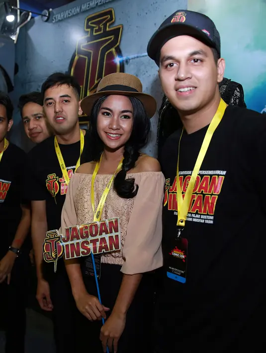 Selain Anisa Rahma, film ini juga dibintangi oleh sederet pria keren seperti Kevin Julio, Kemal Palevi, Jovial da Lopez, dan Andovi da Lopez. Bermain di film dengan genre action comedy ini menjadi pelajaran berharga bagi Anisa. (Deki Prayoga/Bintang.com)