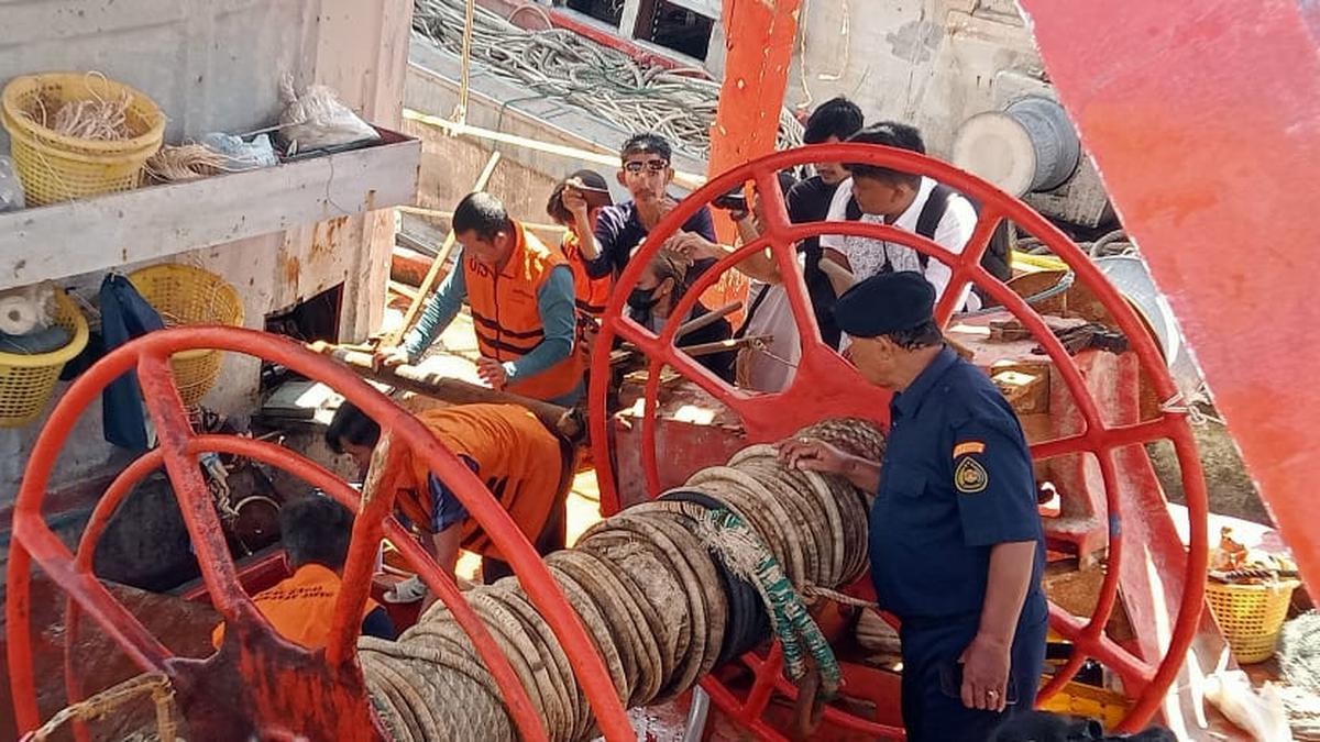 Detik-Detik Menegangkan Penangkapan 2 Kapal Vietnam di Laut Natuna Utara