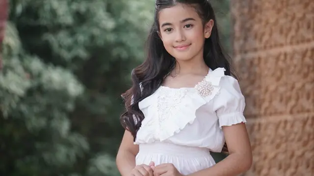 Mengenal Jenna Narodom, Putri Kamboja Berusia 9 Tahun Bisa 5 Bahasa Hingga Disebut Lisa Blackpink Kecil/dok. Facebook  Jenna Narodom