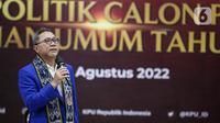 Ketua Umum Partai Amanat Nasional (PAN) Zulkifli Hasan memberikan sambutan saat Pendaftaran Partai Politik Calon Peserta Pemilu tahun 2024 di Gedung KPU, Jakarta, Rabu (10/8/2022). KPU menerima berkas dari 4 partai politik yang mendaftar sebagai calon peserta Pemilu 2024 di hari kesepuluh pendaftaran. (Liputan6.com/Faizal Fanani)