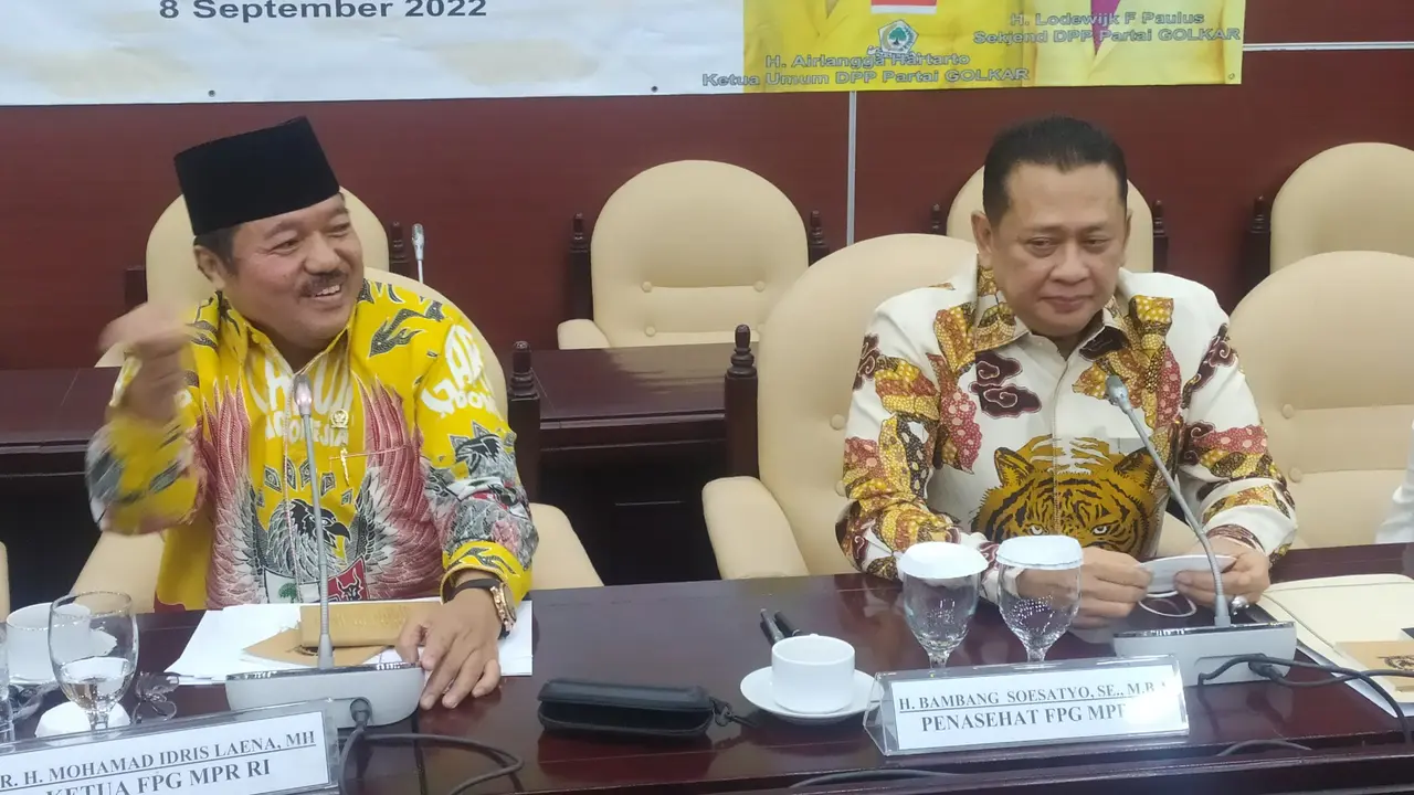 Ketua Fraksi Partai Golkar di MPR, Idris Laena