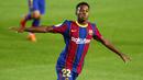 5. Ansu Fati (Barcelona) - Pemain muda ini sempat membuat heboh jagat sepak bola saat berhasil debut berseragam Barcelona pada usia 16 tahun. Wonderkid ini memiliki harga mencapai 80 juta euro atau setara dengan Rp1,3 triliun. (AP/Joan Monfort)