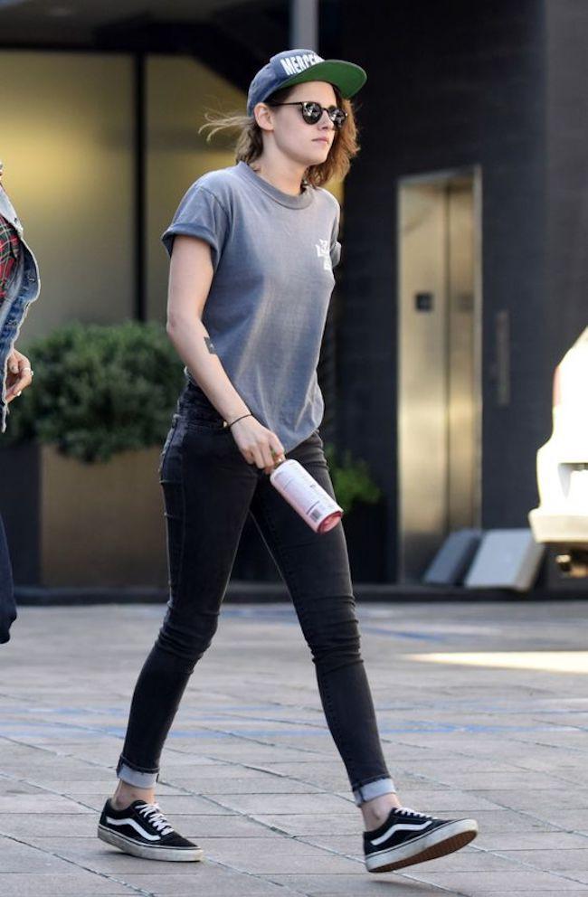 5 Gaya  Busana Tomboy  ala Kristen Stewart Bikin Penampilan 