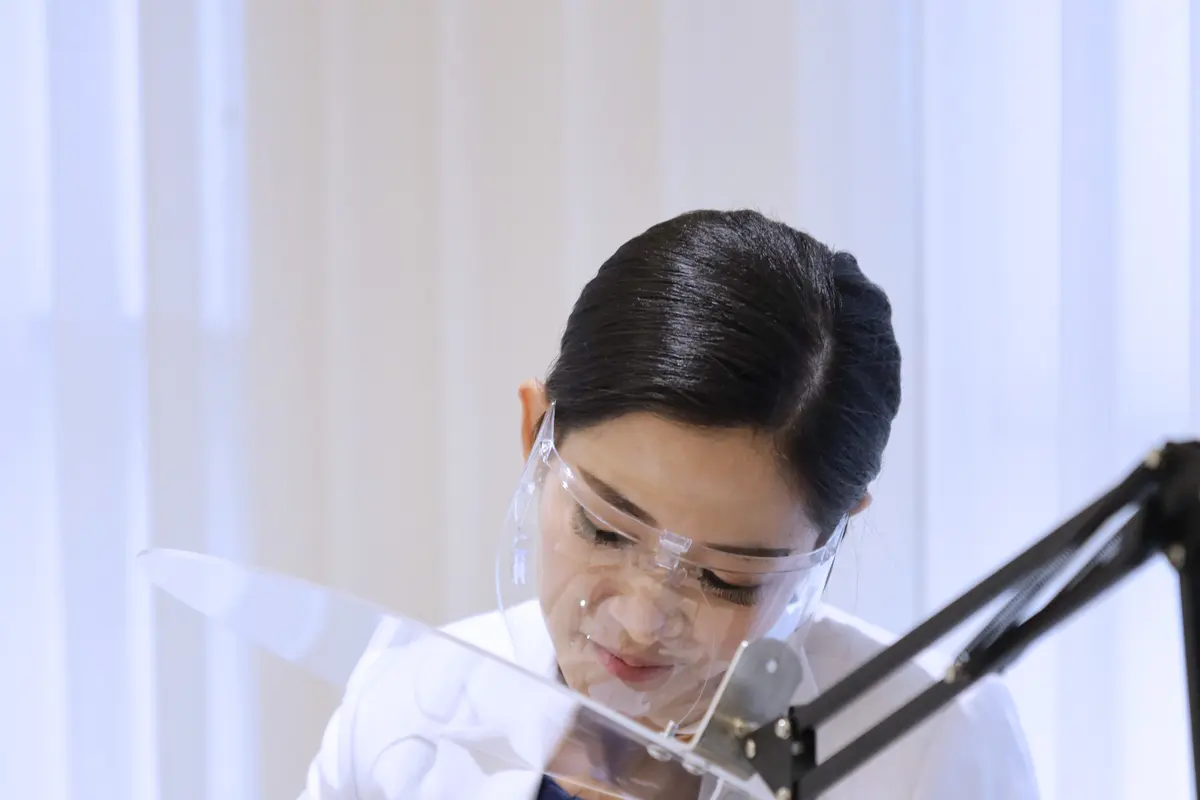 Laudya Cynthia Bella melakukan perawatan bersama dr. Aida Setiawan /dok. Jakarta Aesthetic Clinic