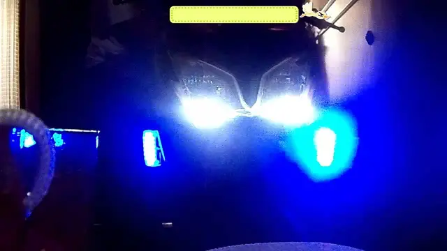[Bintang] Ingat, Lampu Strobo Bukan Buat Gaya-gayaan!