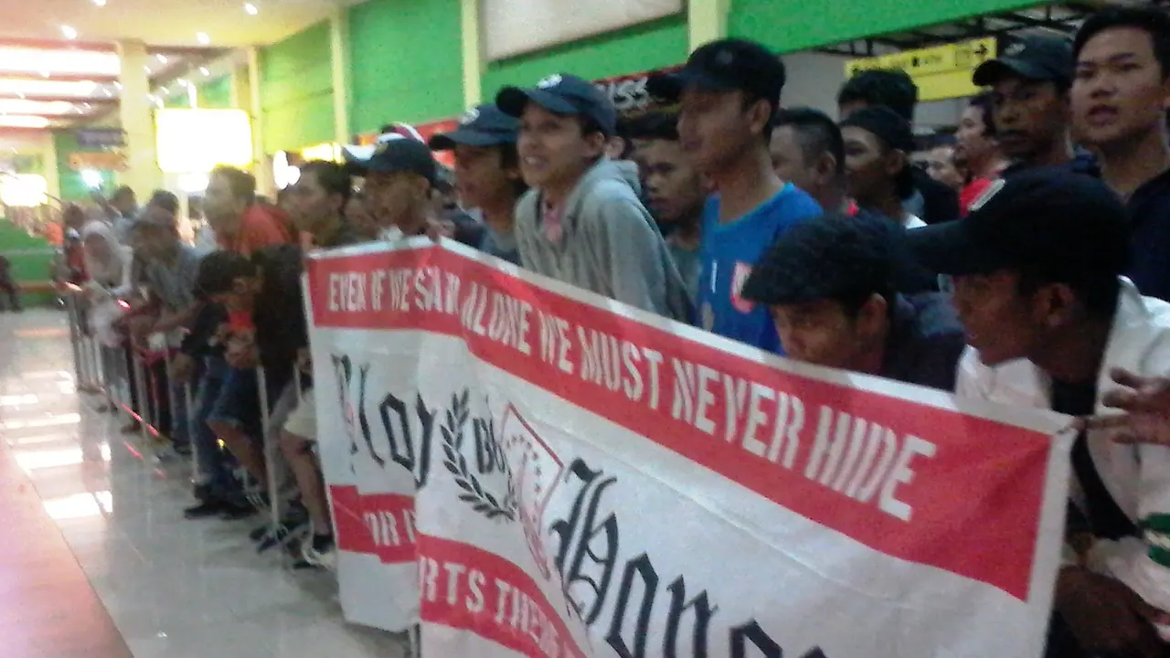 Persis Solo