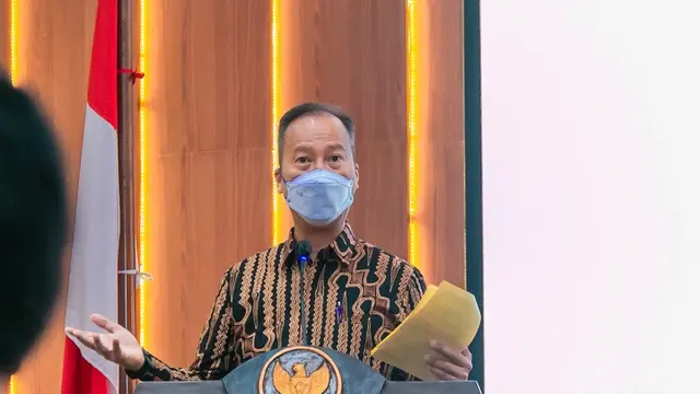 Menteri Perindustrian Agus Gumiwang Kartasasmita