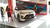 Toyota Raize mengaspal di Surabaya (Dian/ Liputan6.com)
