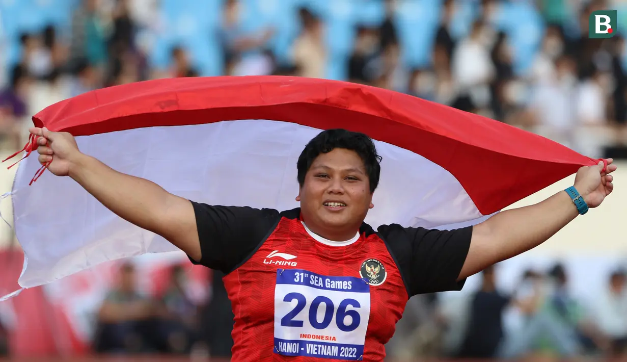 Eki Febri Ekawati berhasil mengalahkan dua atlet Thailand yakni Areerat Intadis dan juga Athima Saowaphaiboon. (Bola.com/Ikhwan Yanuar)