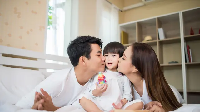 Menjadi Orang Tua yang Seimbang [Dok/freepik.com]