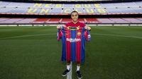 Rekrutan anyar Barcelona, Sergino Dest, bertekad untuk membantu timnya meraih kesuksesan. (dok. FC Barcelona)