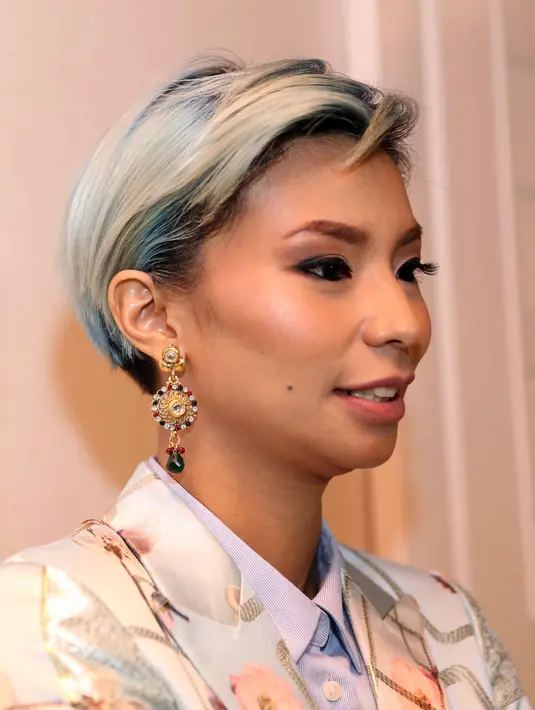 “Pertama kali saya nonton spesial screening Danur, saya sampai gak bisa tidur Aura dari film itu sendiri sih yang bikin takut. Karena ada ketakutan tersendiri, itu kan diangkat dari kenyataan," tukas Shareefa. (Nurwahyunan/Bintang.com)