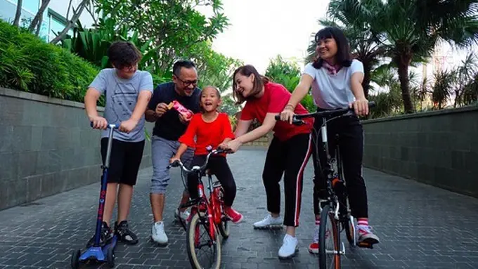 [Fimela] Mona Ratuliu dan Indra Brasco