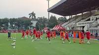 Momen Unik Latihan Timnas Indonesia di Stadion STIK Jakarta: Penghuni Asrama Dilarang Mengambil Foto dan Video!