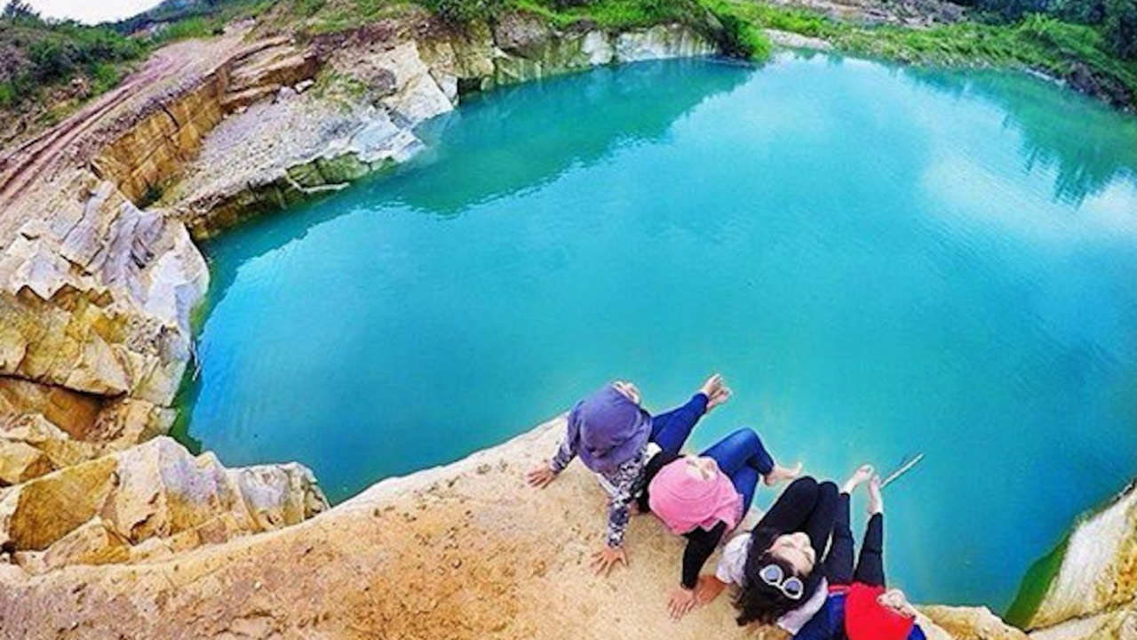 [Bintang] Telaga Biru, Semin, Yogyakarta