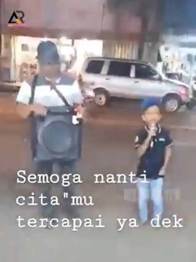 6 Foto Lawas Farel Prayoga Saat Ngamen Ini Curi Perhatian, Kini Penyanyi Cilik Sukses