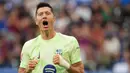 Tiga gol Robert Lewandowski ke gawang Deportivo Alaves sekaligus menempatkan Barcelona kokoh di pucuk klasemen sementara Liga Spanyol 2024/2025 dengan 24 poin dari sembilan laga. (Cesar Manso/AFP)